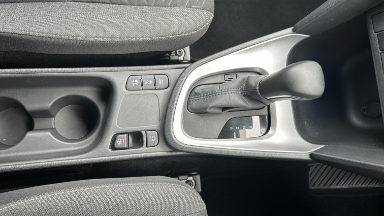 Toyota Yaris Cross 1.5 Hybrid Design 5dr CVT Hybrid Estate